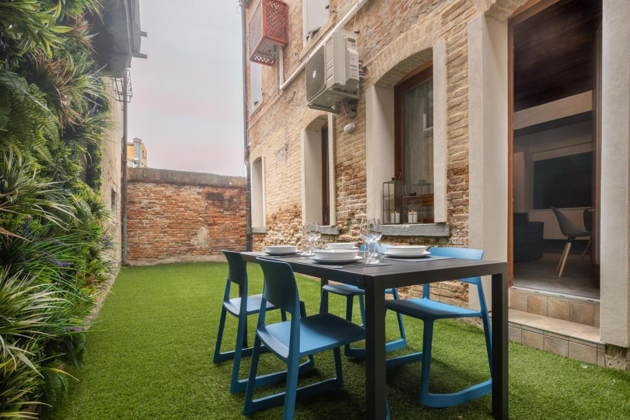 Castello Apartment With Garden R&R Velence Kültér fotó